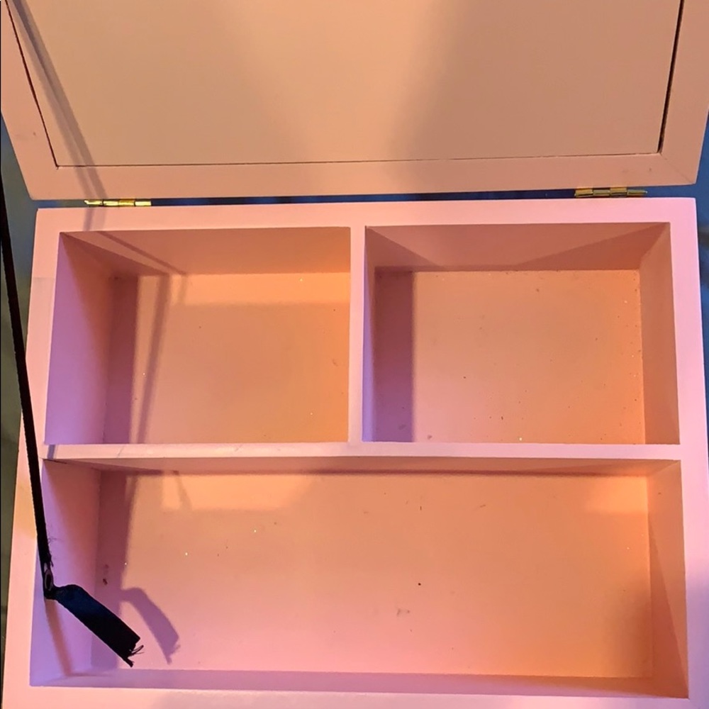 Box - Picture 2 of 2